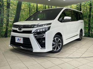 2017 Toyota Voxy DBA-ZRR80W