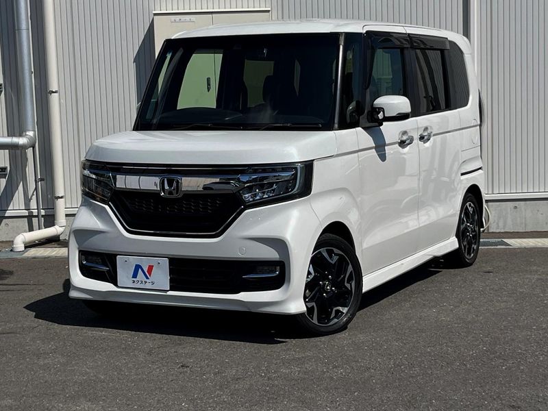 2018 Honda N-BOX CUSTOM DBA-JF3 (UW-6ab5e61e09535)[0]