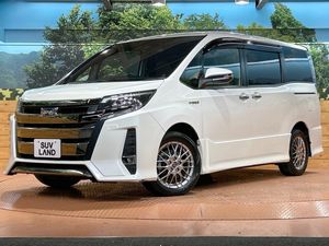 2017 Toyota Noah DAA-ZWR80W
