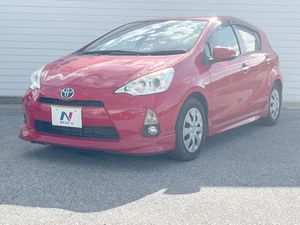 2013 Toyota Aqua DAA-NHP10
