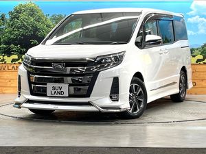 2017 Toyota Noah DBA-ZRR80W