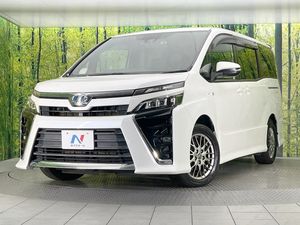 2017 Toyota Voxy DAA-ZWR80W