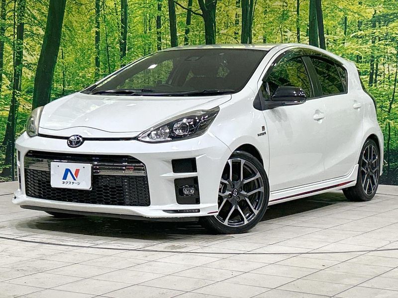 2019 Toyota Aqua DAA-NHP10 (UW-6ab9dc41c6050)[0]