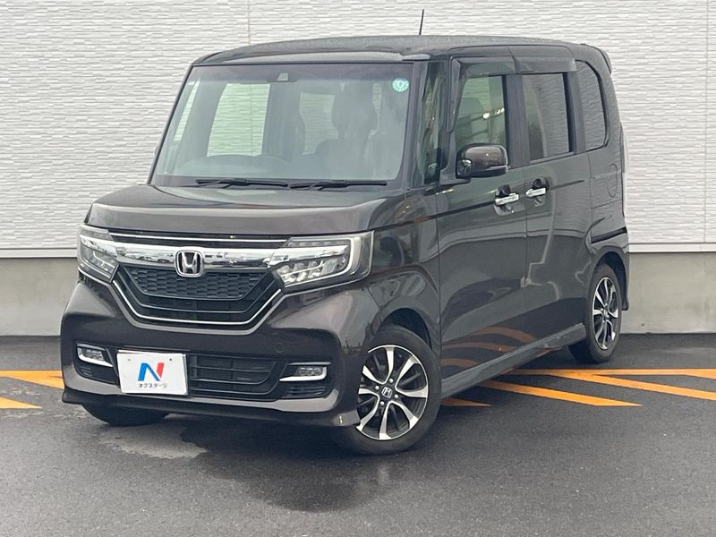 2017 Honda N-BOX CUSTOM DBA-JF3 (UW-mulwlea84g6j)[0]