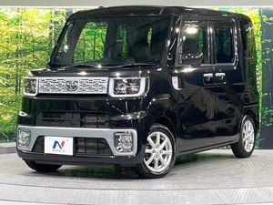 2015 Toyota Pixis Mega DBA-LA700A