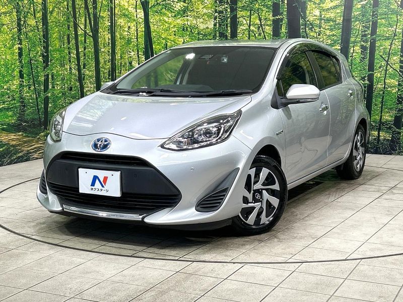 2019 Toyota Aqua DAA-NHP10 (UW-mulwu2kua2at)[0]