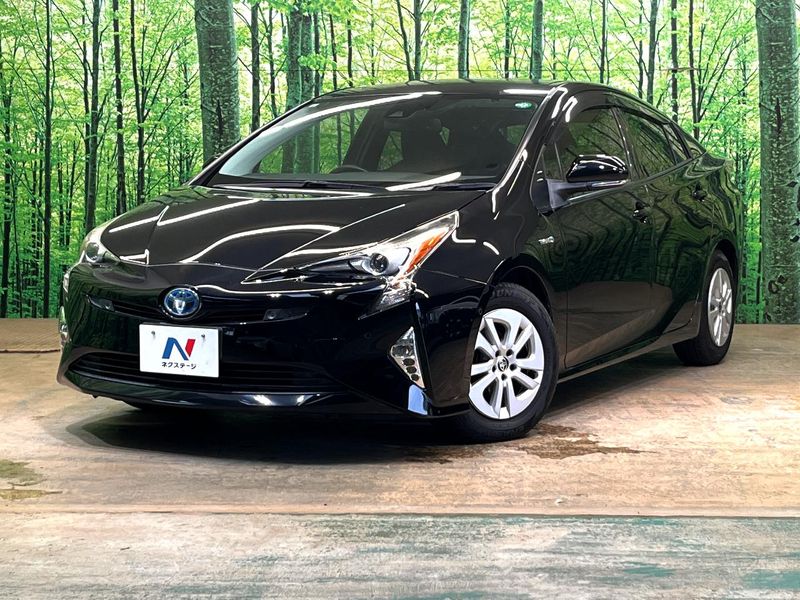 2017 Toyota Prius DAA-ZVW50 (UW-mulwyylsei7z)[0]