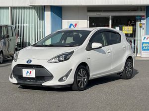 2018 Toyota Aqua DAA-NHP10