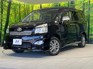 2013 Toyota Voxy DBA-ZRR75W