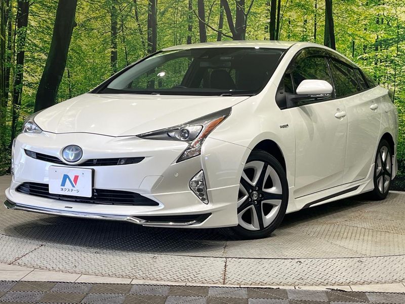2016 Toyota Prius DAA-ZVW55 (UW-muosii2hu7oy)[0]