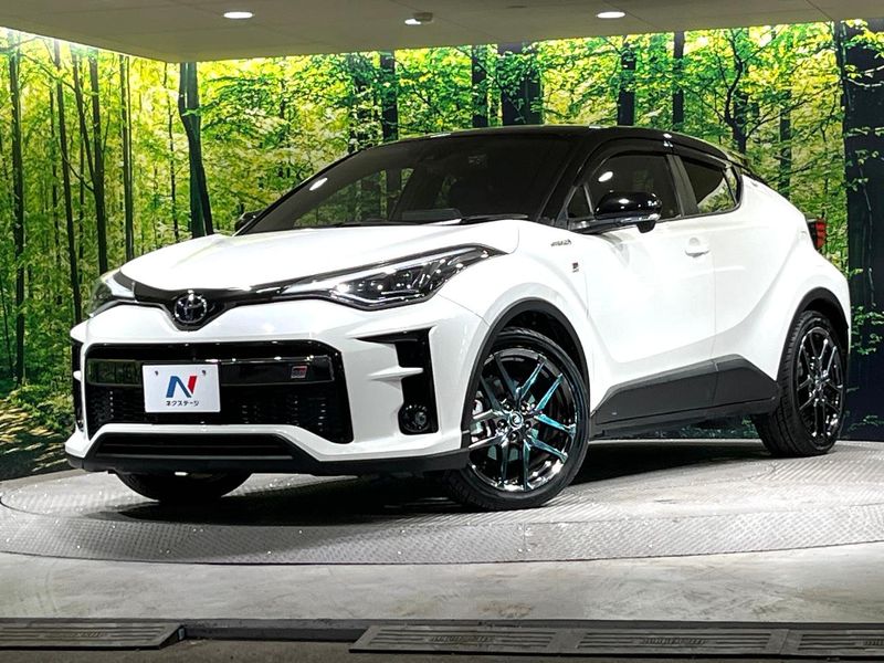 2020 Toyota C-HR 6AA-ZYX11 (UW-muosjb4ry1m4)[0]
