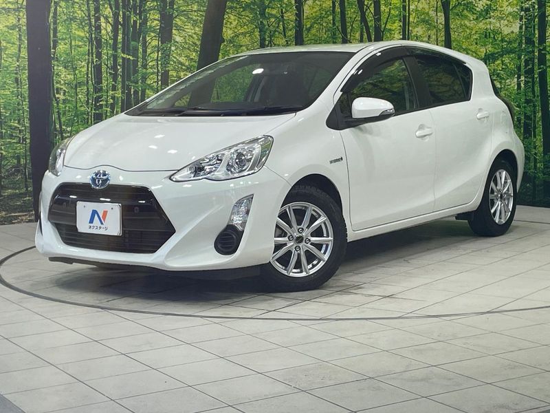 2015 Toyota Aqua DAA-NHP10 (UW-muq74f9pptxd)[0]