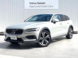 2021 Volvo V60 DBA-ZB420