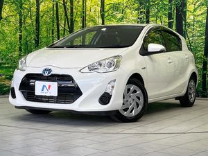 2016 Toyota Aqua DAA-NHP10