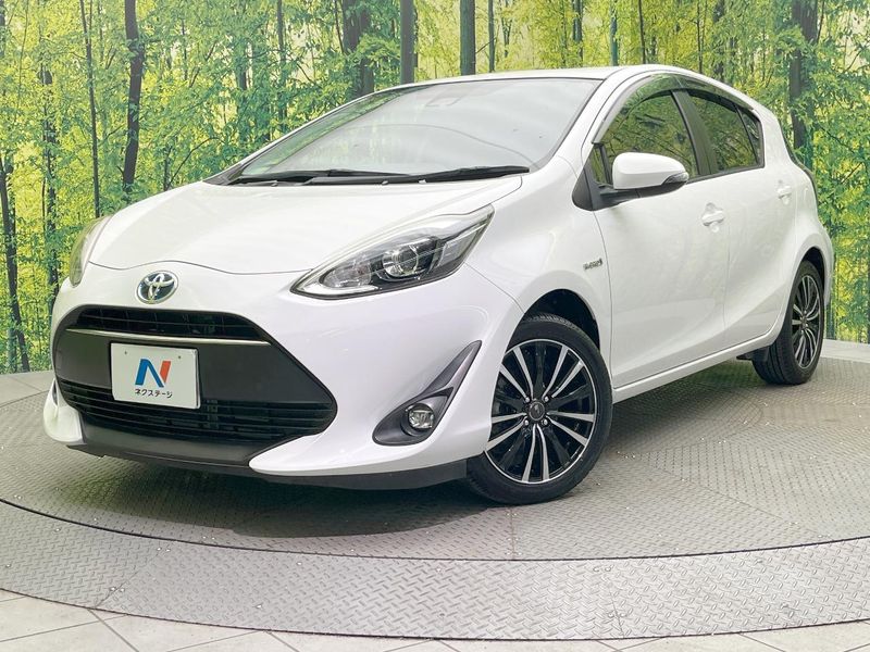 2018 Toyota Aqua DAA-NHP10 (UW-murmusowlewx)[0]