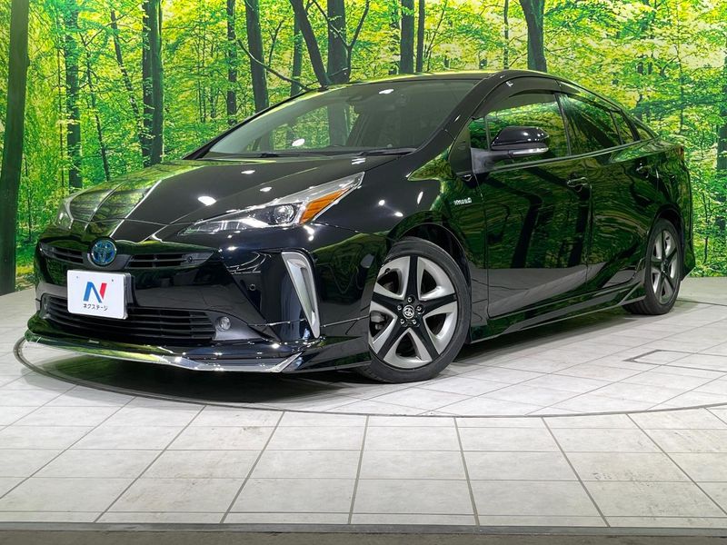 2019 Toyota Prius DAA-ZVW51 (UW-murn192dmg35)[0]