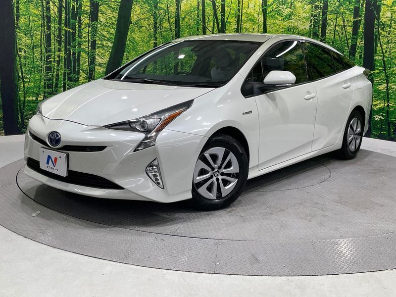 2017 Toyota Prius DAA-ZVW51 (UW-mut1pnnkzaxr)[0]