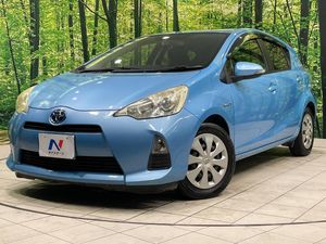 2013 Toyota Aqua DAA-NHP10