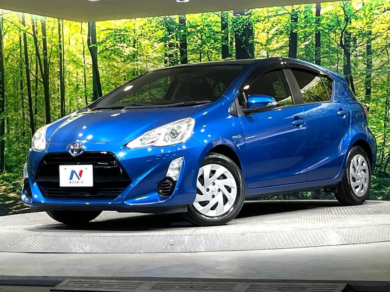 2016 Toyota Aqua DAA-NHP10 (UW-muyqxlqjclvo)[0]