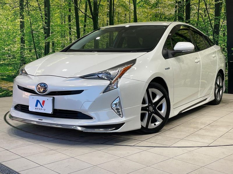 2017 Toyota Prius DAA-ZVW50 (UW-muyr7bk8ajrd)[0]