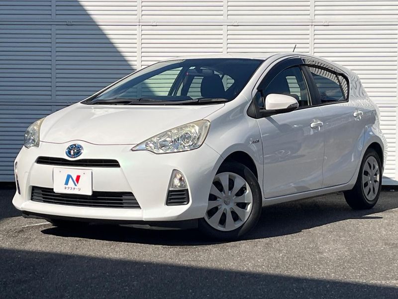 2014 Toyota Aqua DAA-NHP10 (UW-mv06w5g8cozs)[0]