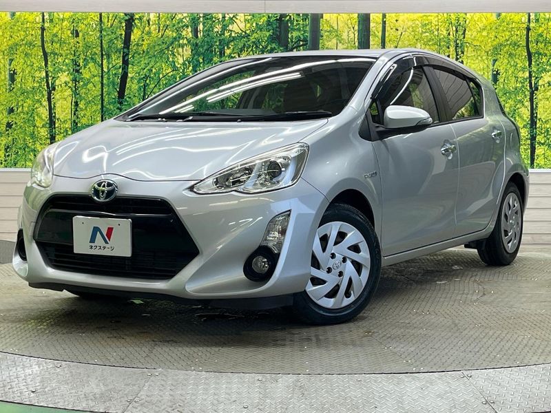 2017 Toyota Aqua DAA-NHP10 (UW-mv06w7wukahh)[0]