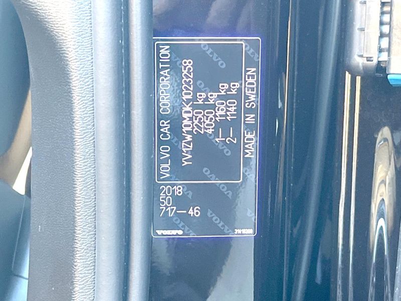 2020 Volvo V60 DBA-ZB420 (UW-mv072mqx600w)[0]