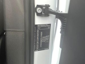 2025 Volvo XC40 5AA-XB420TXCM2