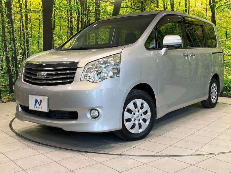 2013 Toyota Noah DBA-ZRR70G (UW-mv1lzuiruj4r)[0]