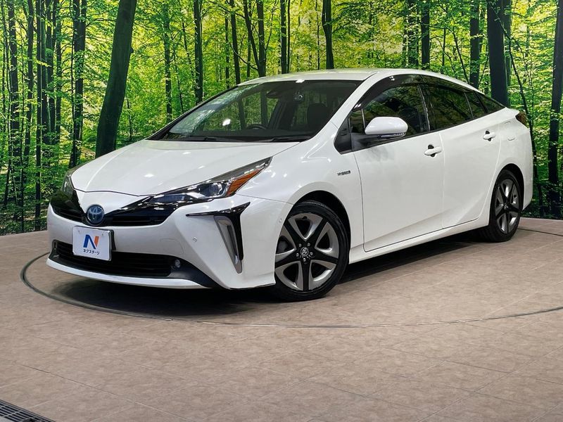 2019 Toyota Prius DAA-ZVW51 (UW-mv1m1i1ksw6u)[0]