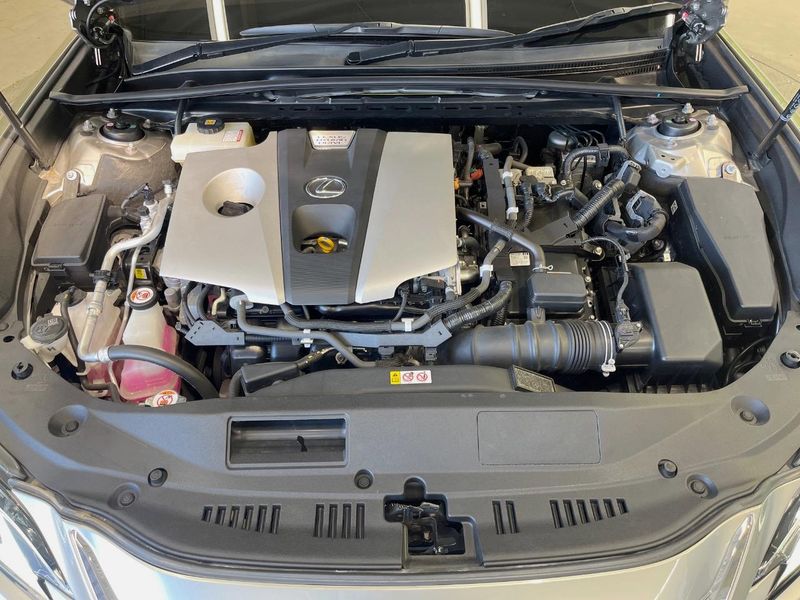 2019 Lexus ES 6AA-AXZH10 (UW-mv311dnnbzlw)[0]