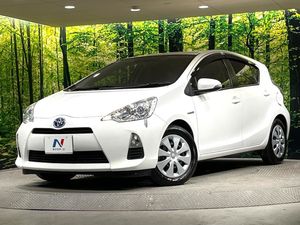 2013 Toyota Aqua DAA-NHP10