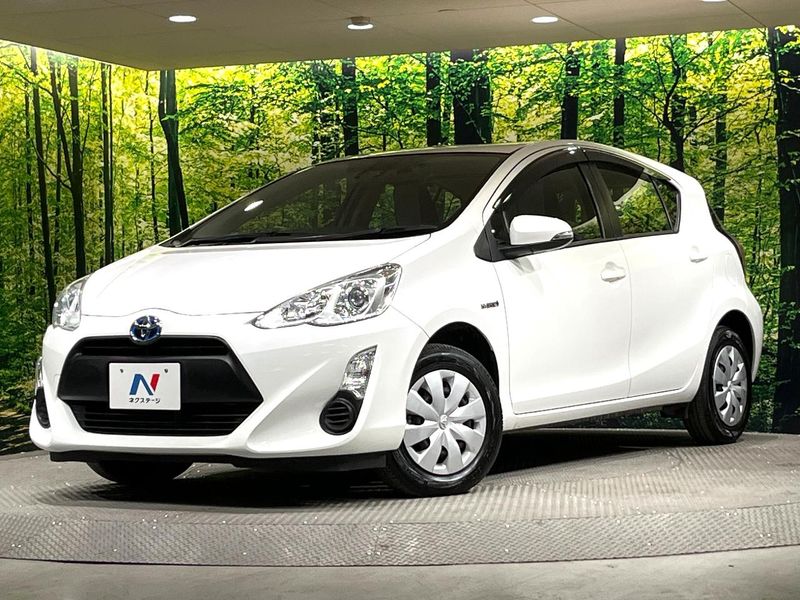2017 Toyota Aqua DAA-NHP10 (UW-mv31o8tq6zpa)[0]