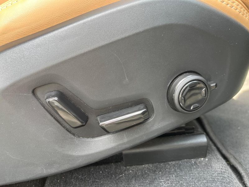 2023 Volvo XC60 5AA-UB420TXCM (UW-mv4gkfcfdyb8)[0]