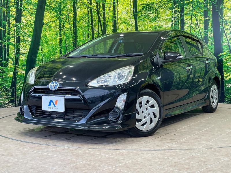 2016 Toyota Aqua DAA-NHP10 (UW-mv5w0msb7u4x)[0]