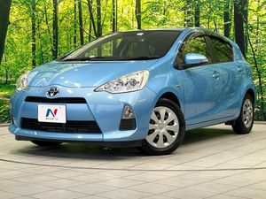 2013 Toyota Aqua DAA-NHP10