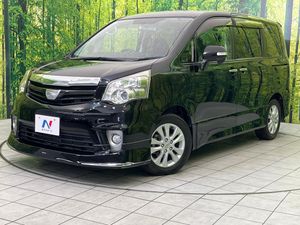 2012 Toyota Noah DBA-ZRR70W