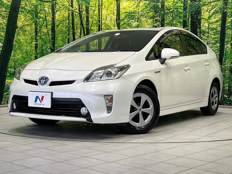 2015 Toyota Prius DAA-ZVW30 (UW-mv8rn6qo9y40)[0]