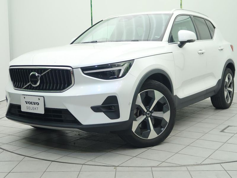 2022 Volvo XC40 5AA-XB420TXCM (UW-mva81fxuqo7g)[0]