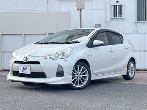 2012 Toyota Aqua DAA-NHP10