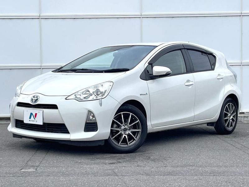 2013 Toyota Aqua DAA-NHP10 (UW-mvbm9wluql2x)[0]