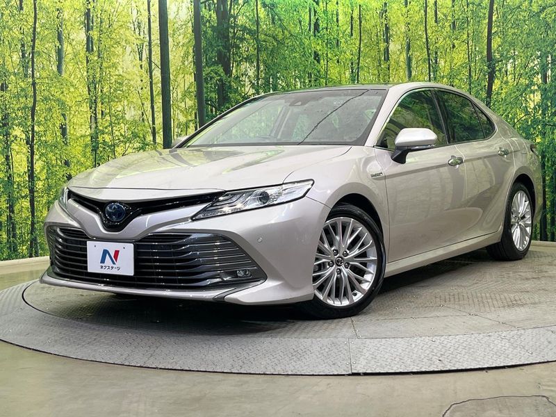 2017 Toyota Camry DAA-AXVH70 (UW-mvd1j72phqqg)[0]