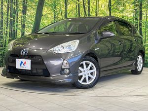 2013 Toyota Aqua DAA-NHP10