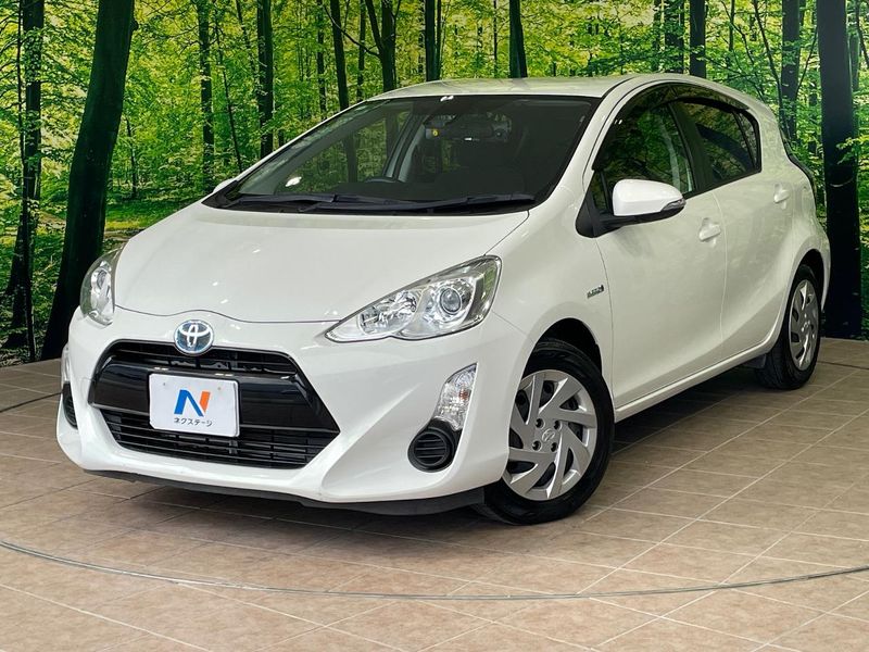 2016 Toyota Aqua DAA-NHP10 (UW-mvd1yvsvq547)[0]