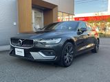 2019 Volvo V60 DBA-ZB420