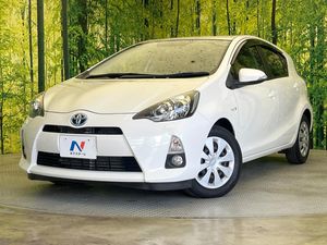 2013 Toyota Aqua DAA-NHP10