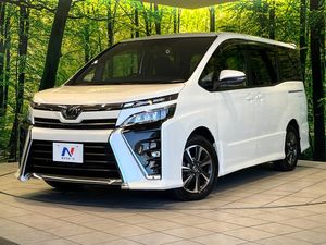 2017 Toyota Voxy DBA-ZRR80W