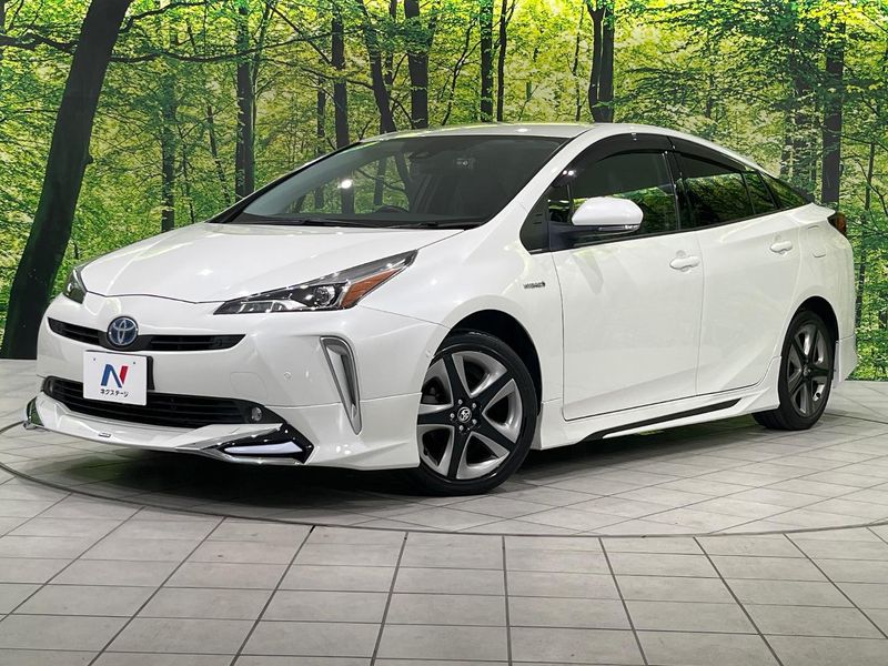2020 Toyota Prius DAA-ZVW55 (UW-mvfyaqjs4q7p)[0]