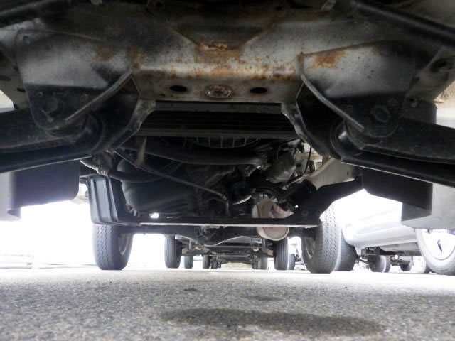 1999 Daihatsu Hijet Truck S200P (UW-6969a075542df)[22]
