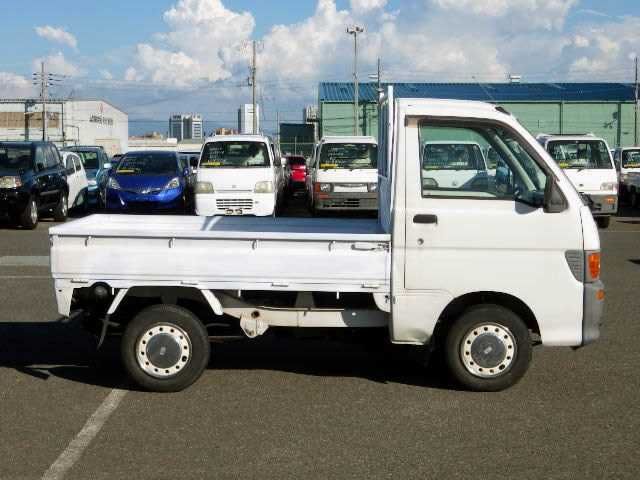 1997 Daihatsu Hijet Truck S100P (UW-6969a08c28b31)[2]